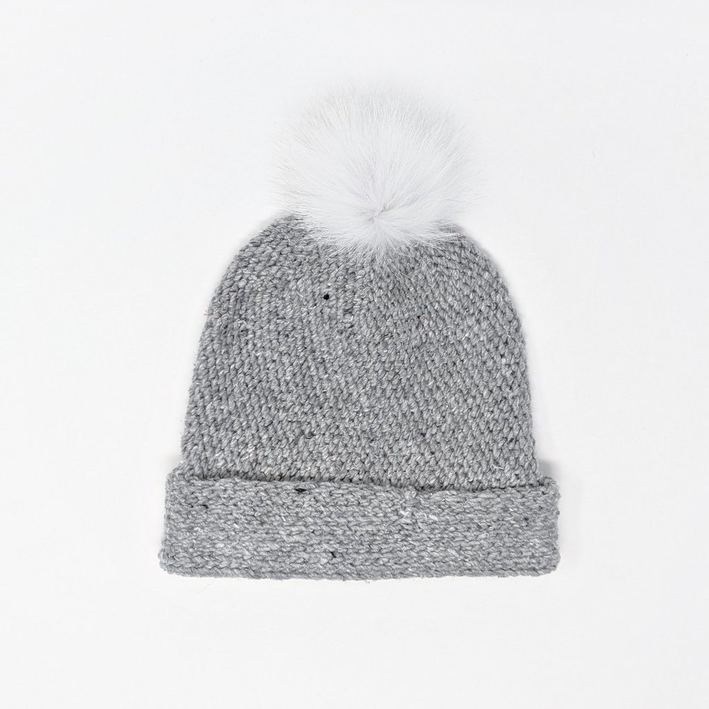 Wool winter hat with recycled fur pompom 🤍New🤍